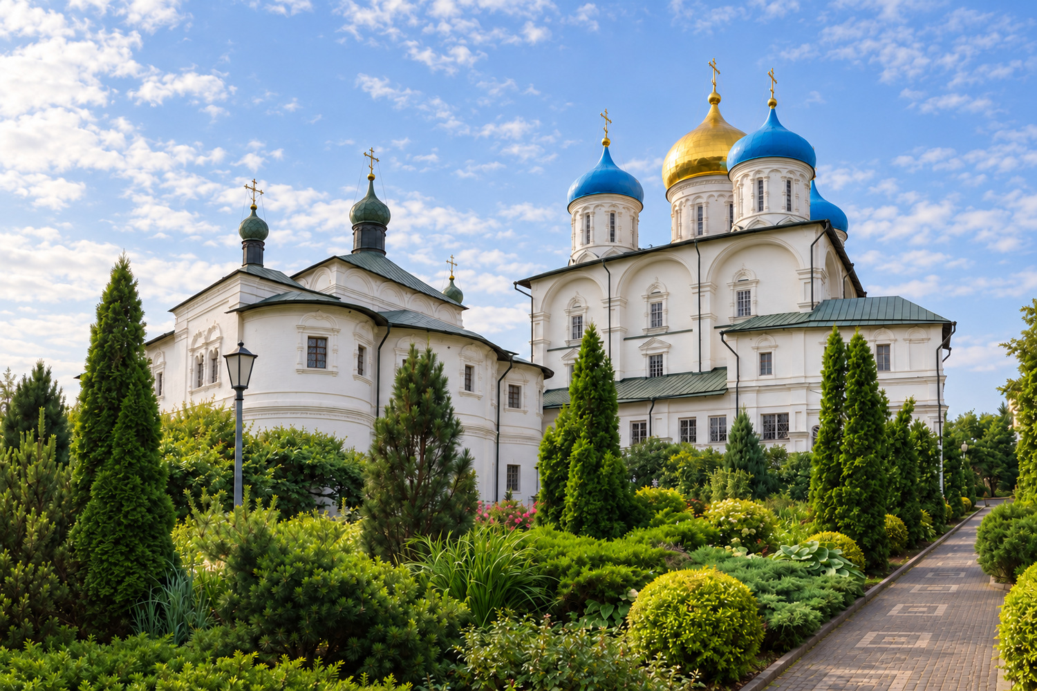 Храмы Новоспасского монастыря