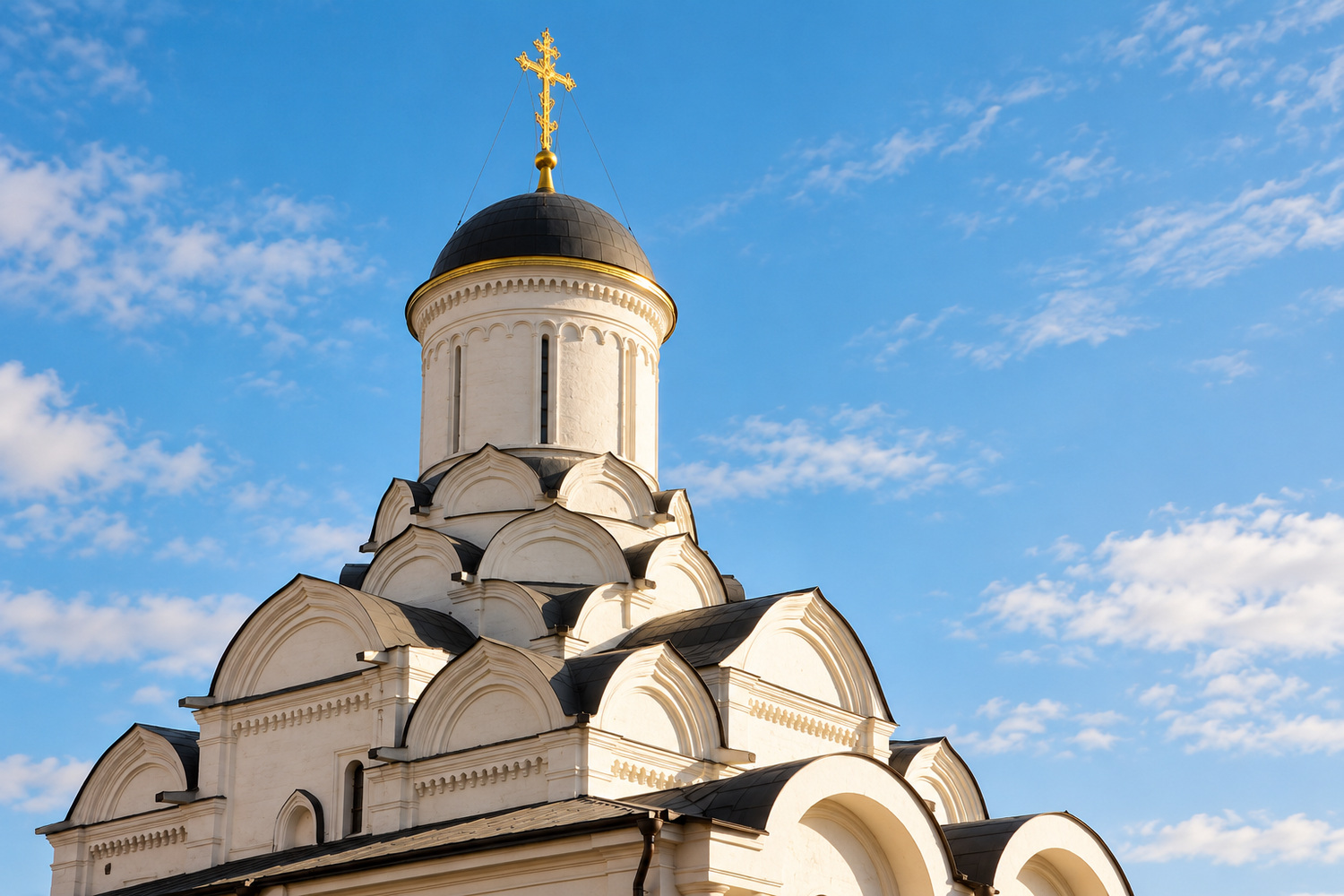 Кокошники и глава собора Рождества Богородицы