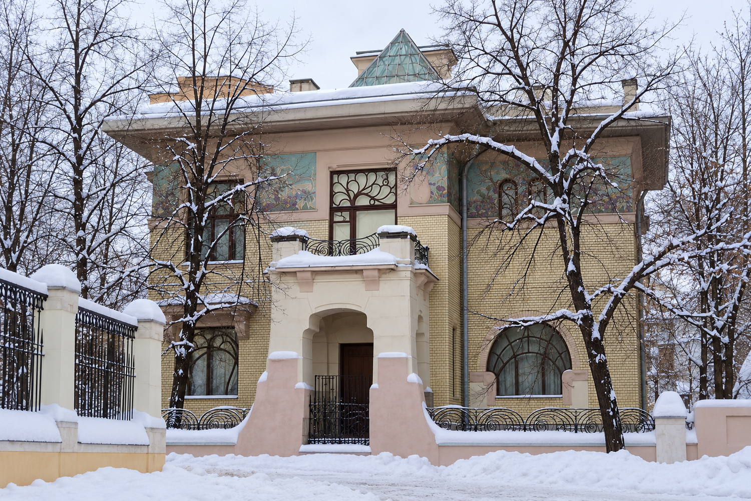 Особняк Рябушинского зимой
