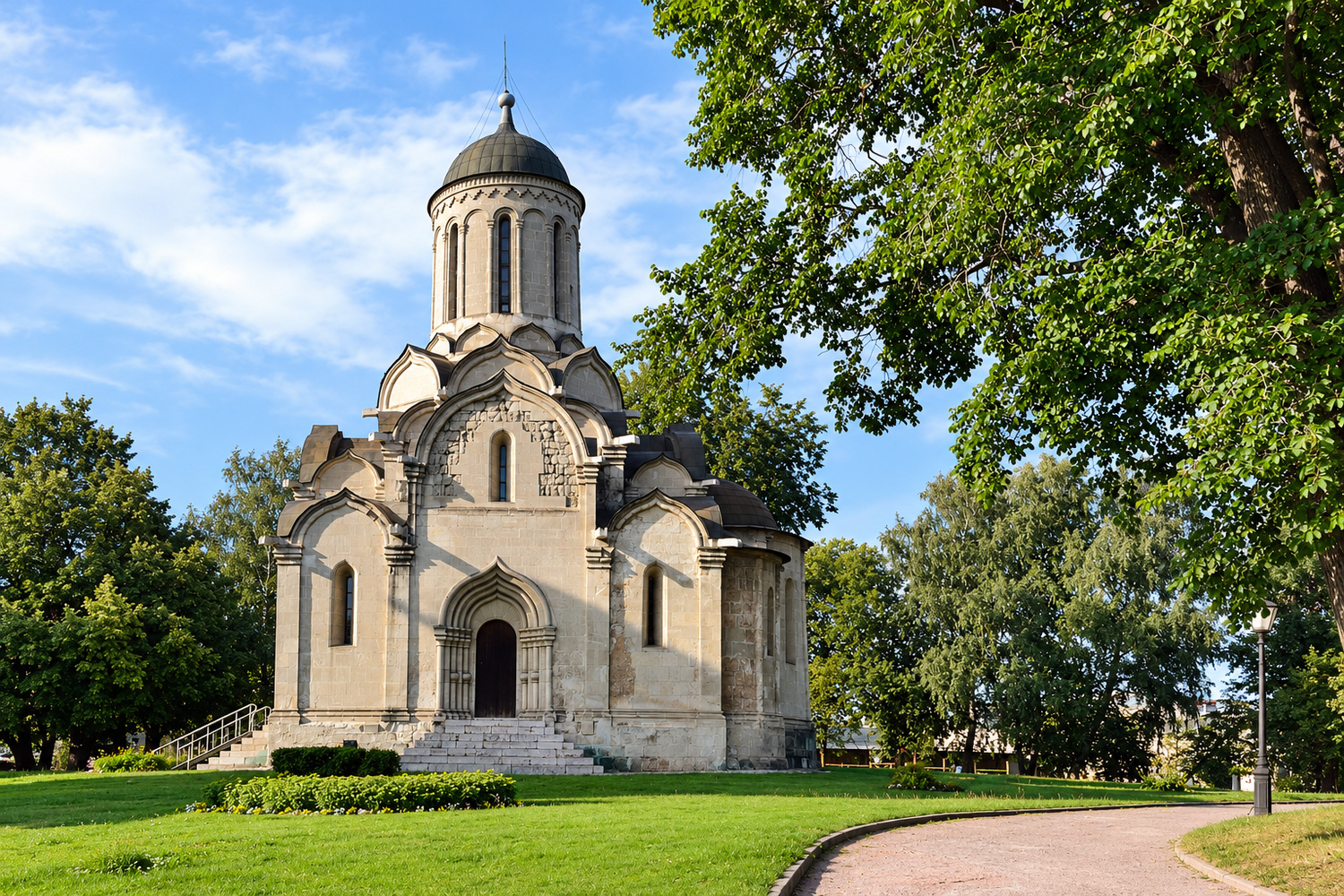 Спасский собор Андроникова монастыря