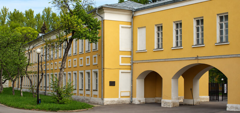 Флигель усадьбы Остерманов на Делегатской