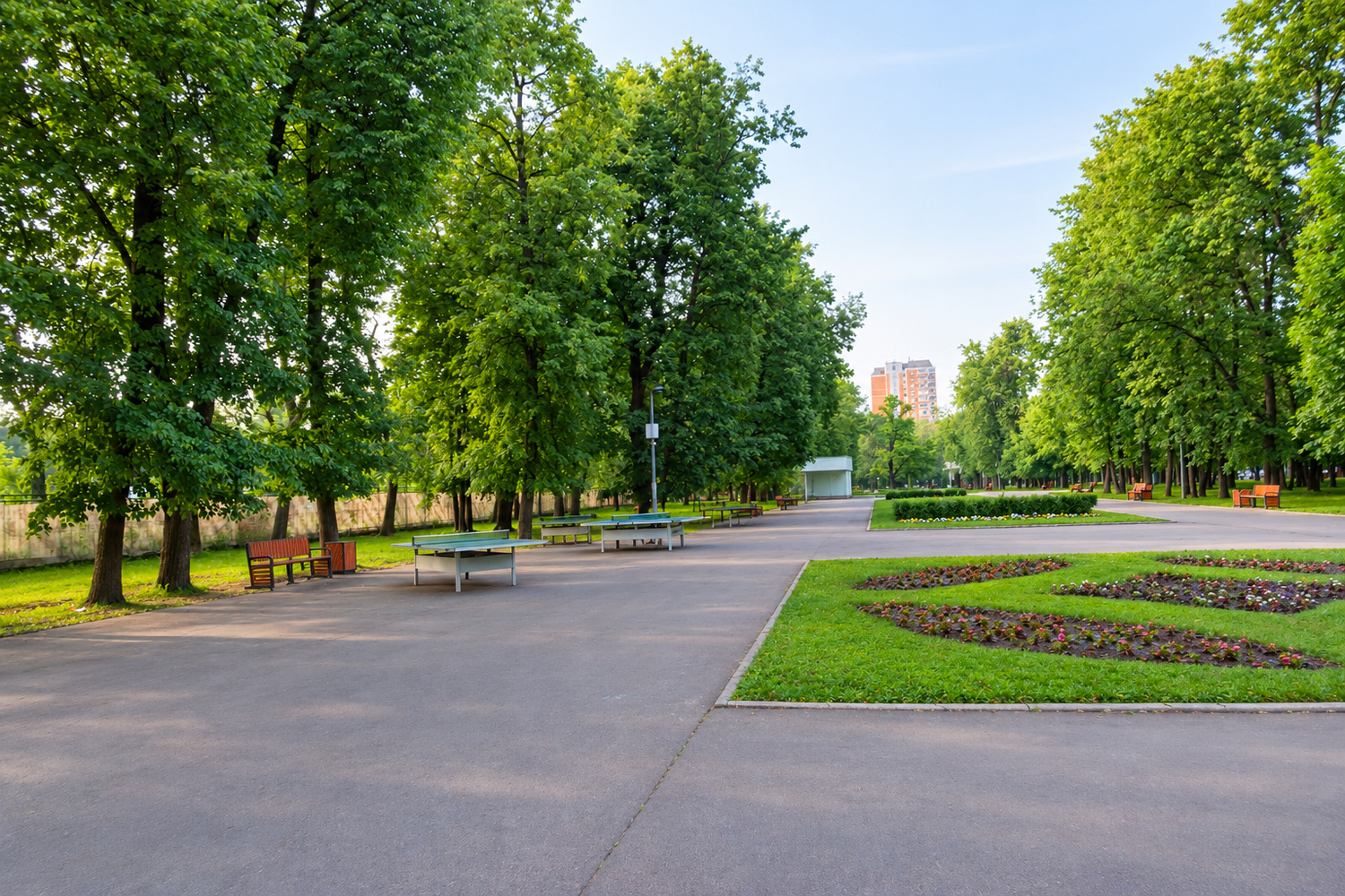 Перовский парк летом