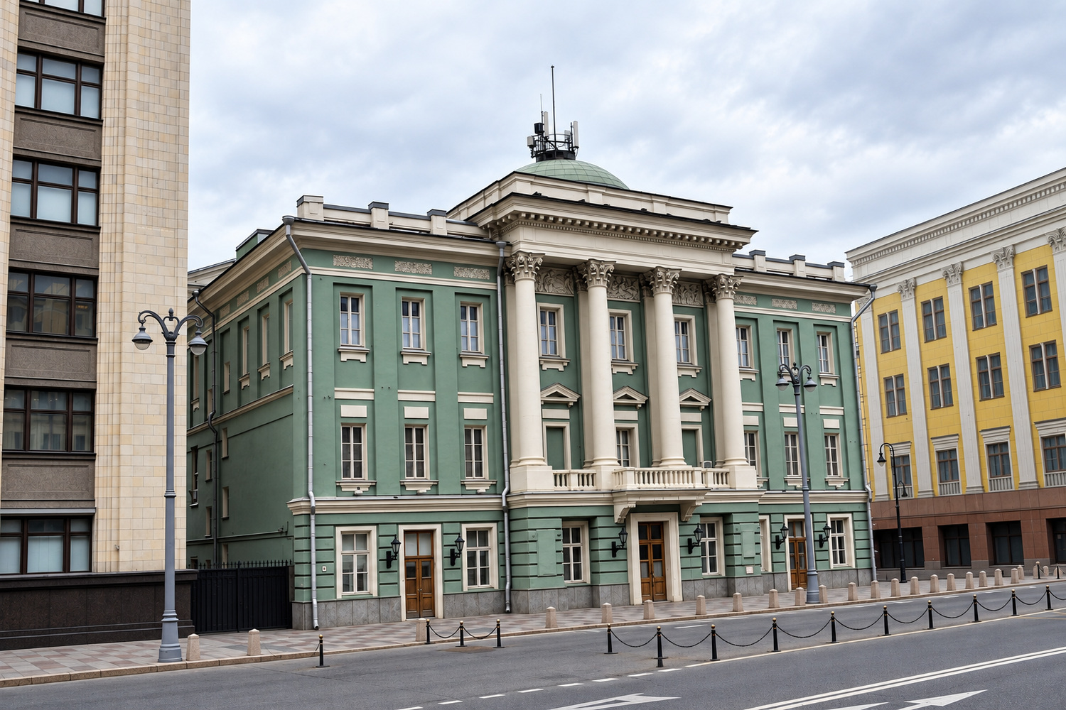 Дом Союзов у начала Большой Дмитровки