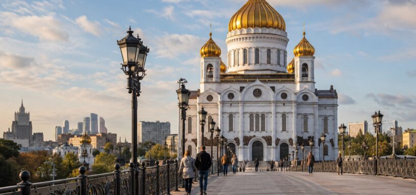 Храм Христа Спасителя с Патриаршего моста