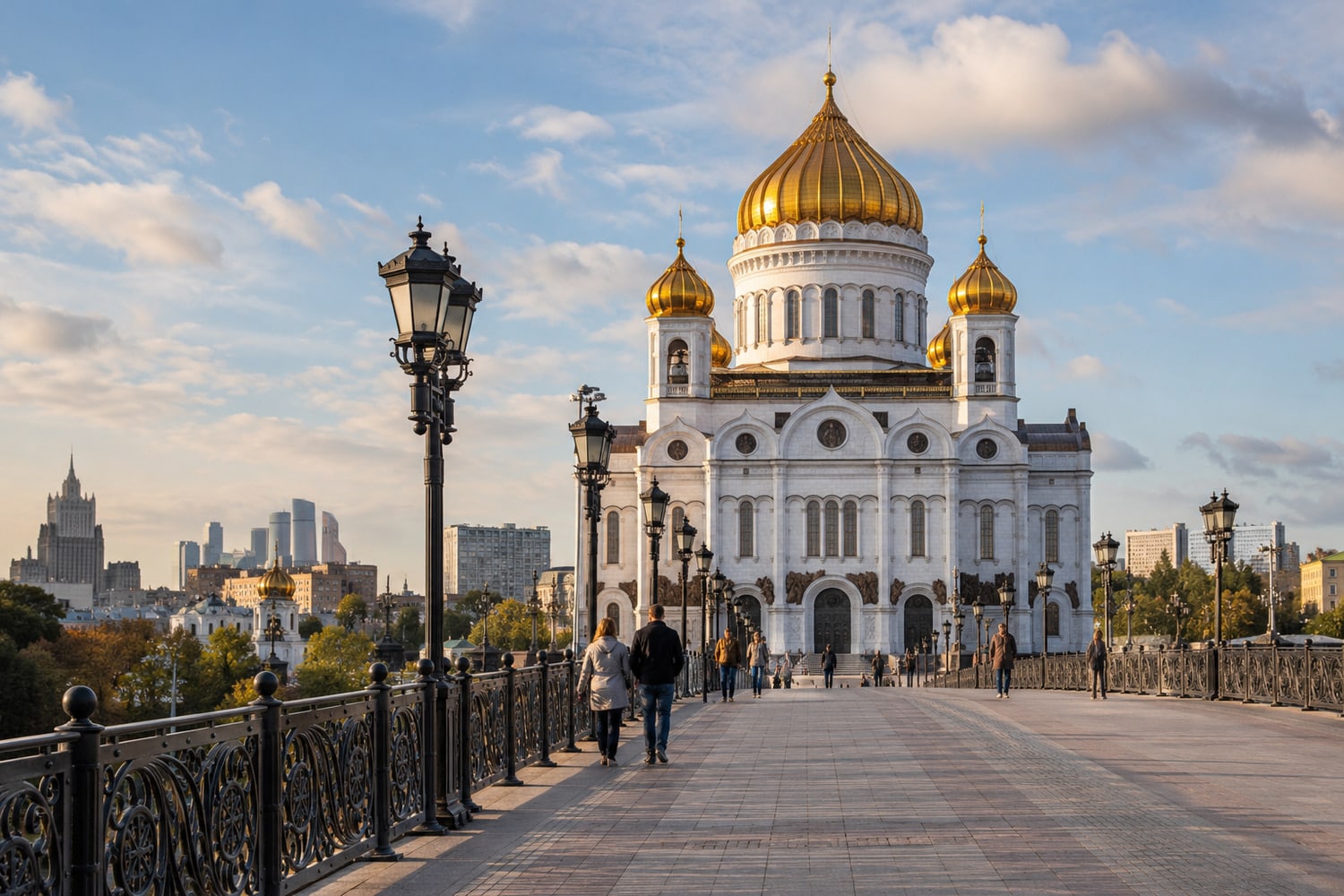 Храм Христа Спасителя с Патриаршего моста