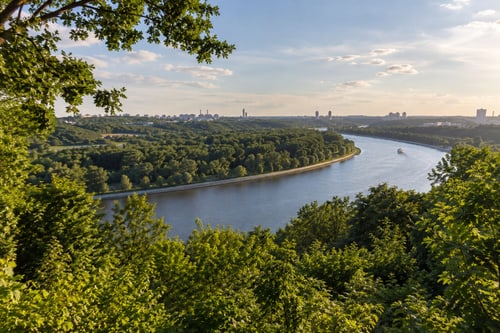 Москва-река у Воробьёвых гор